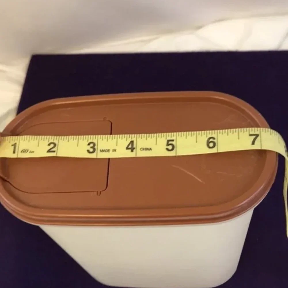 Tupperware Modular Mates Oval 4 #1614 w/ #1617 Brown Pour Seal Lid